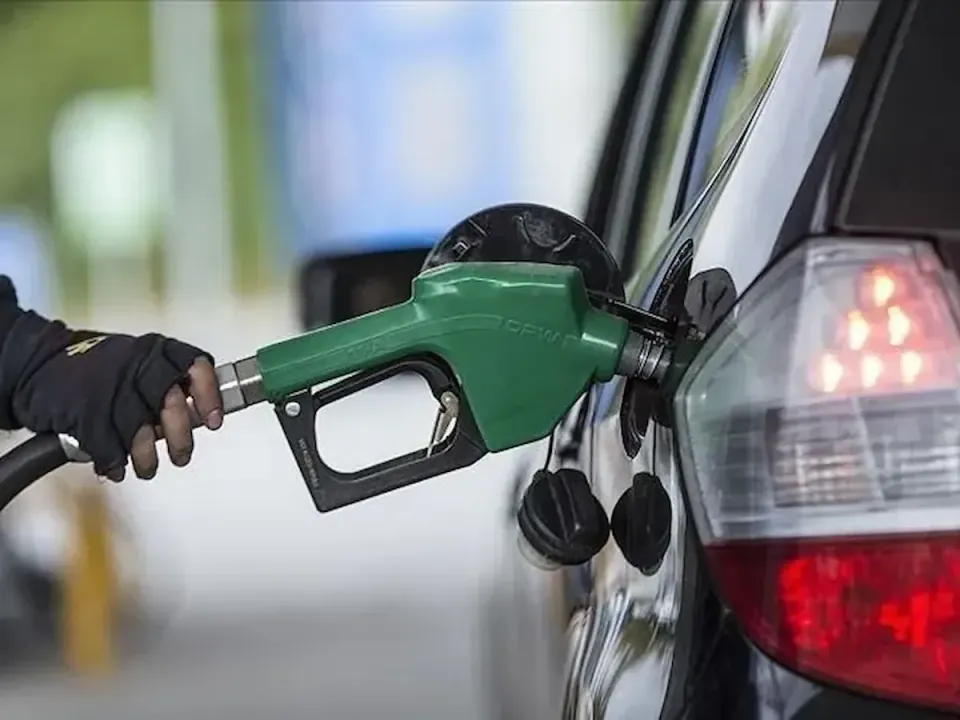 Motorin fiyatları Ekim'de nasıl olacak? ÖTV artışı, pompa sayaçları ve son tablo görseli