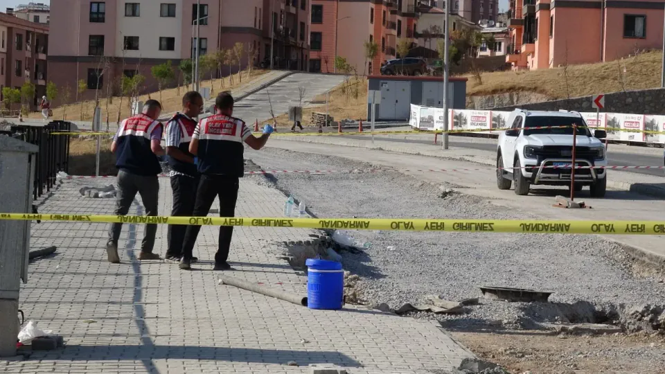 İnşaat Sahasında Toprak Kayması: 2 İşçi Hayatını Kaybetti görseli