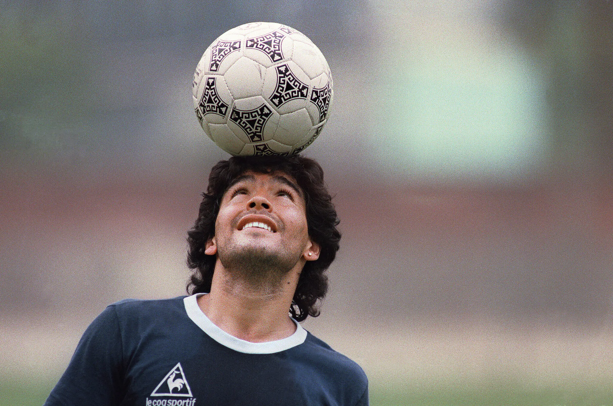 Diego Maradona'nın Kültürel Mirası ve Futbol Tarihindeki İzleri Diego Maradona'nın Kültürel Mirası ve Futbol Tarihindeki İzleri