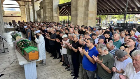 Edirne'de Traktör Kazasında Ölen Çift Doyran Köyü Mezarlığına Defnedildi