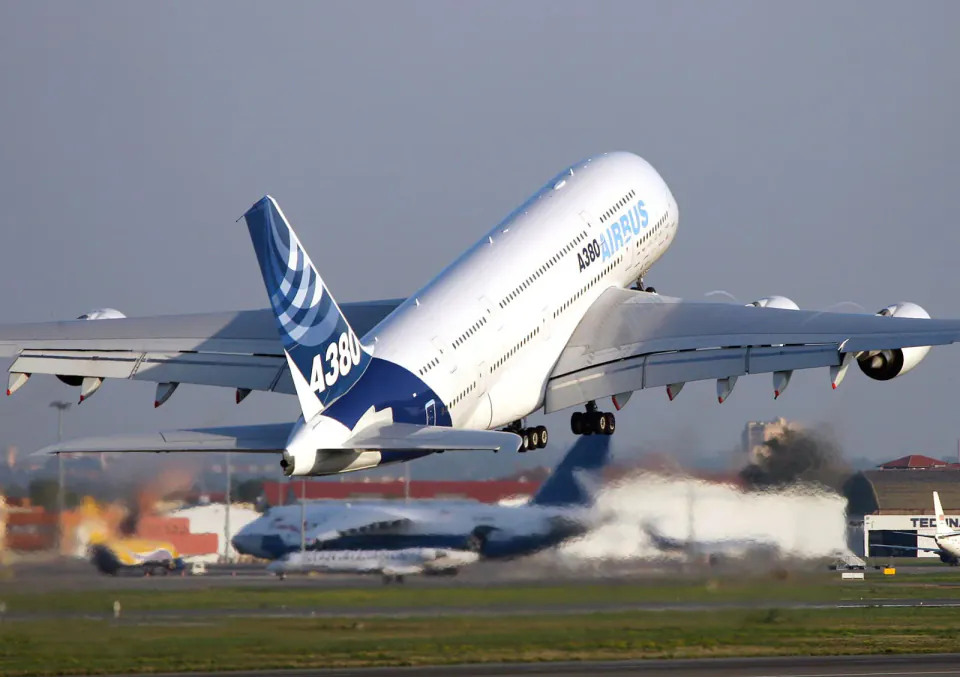 EASA'dan Airbus A380'ler için acil karar: 16 uçak mercek altında görseli