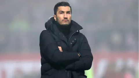Başakşehir'de Nuri Şahin Dönemi: Berat Özdemir ve 2 İsim Kadro Dışı
