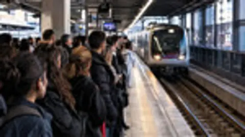 Ankaray'da yolcu sayısı fırladı: 1 haftada 42 bin artış, EGO tedbir aldı