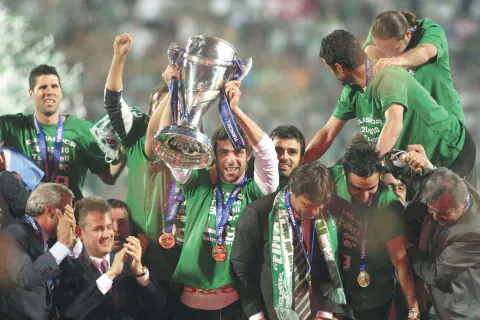 Bursaspor'da 1. Lig Planı: Şampiyon Kadro Korunuyor, Transferler Sürüyor Bursaspor'da 1. Lig Planı: Şampiyon Kadro Korunuyor, Transferler Sürüyor