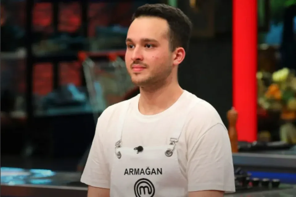 MasterChef 2026: Armağan Kırant kimdir, kaç yaşında? Vegan mutfak uzmanı ana kadroya girdi görseli