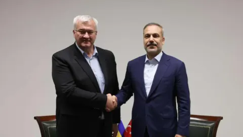 Hakan Fidan ve Andrii Sybiha'dan Rusya-Ukrayna Savaşı Üzerine Kritik Görüşme