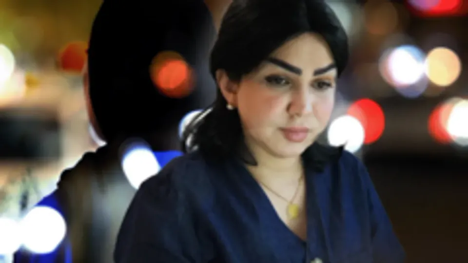 Irak'ta kadınlar cinsel şiddete karşı 'tacizi görüntüleme' suçunu da kapsayan yeni yasa tasarısı için mücadele veriyor görseli