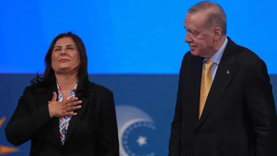 Özlem Çerçioğlu'nun eşi ortaklığındaki JMW Jant TOGG tedarikçisi oldu, haberler engellendi görseli