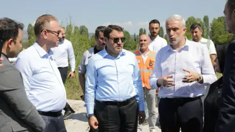 Kütahya Valisi Işın: Emet-Simav Yolu 30,7 km'de Hızla İleriyor