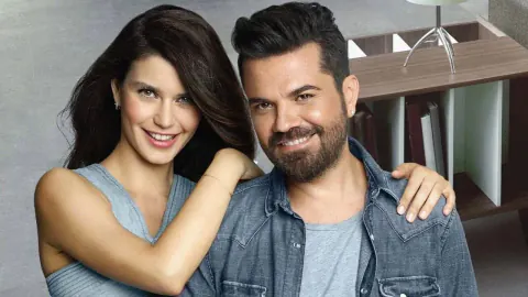 Beren Saat'ten Kenan Doğulu İtirafı: 'O Sabah Gerçekten Aşık Olduğumu Anladım'