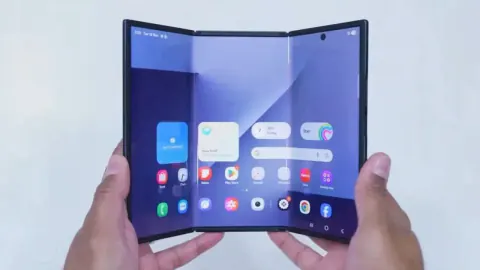 Samsung'dan Ekran Teknolojilerinde Yeni Dönem: İzsiz Panel Devrimi