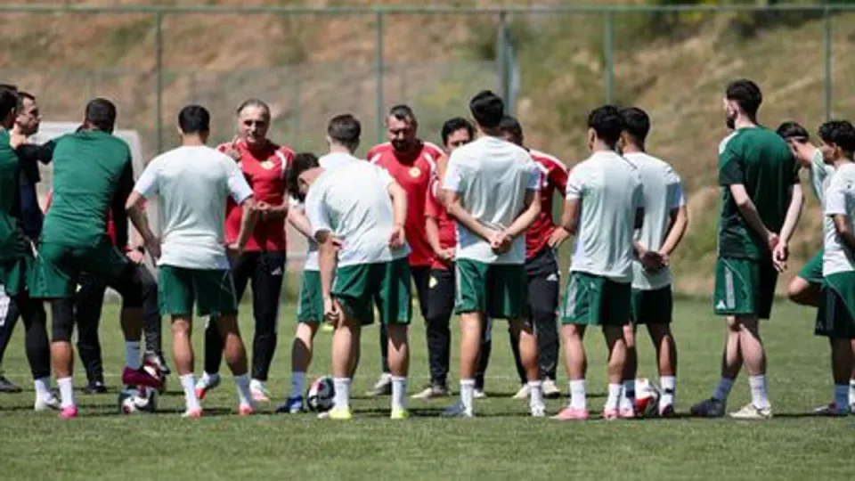 Esenler Erokspor'da Yeni Sezon Hazırlıkları: Süper Lig Hedefi ve Bolu Kampı görseli