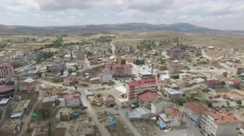TOKİ'den Altınyayla'ya Çevre Yolu ve Konut Hamlesi: Yaşam Kalitesi Artacak