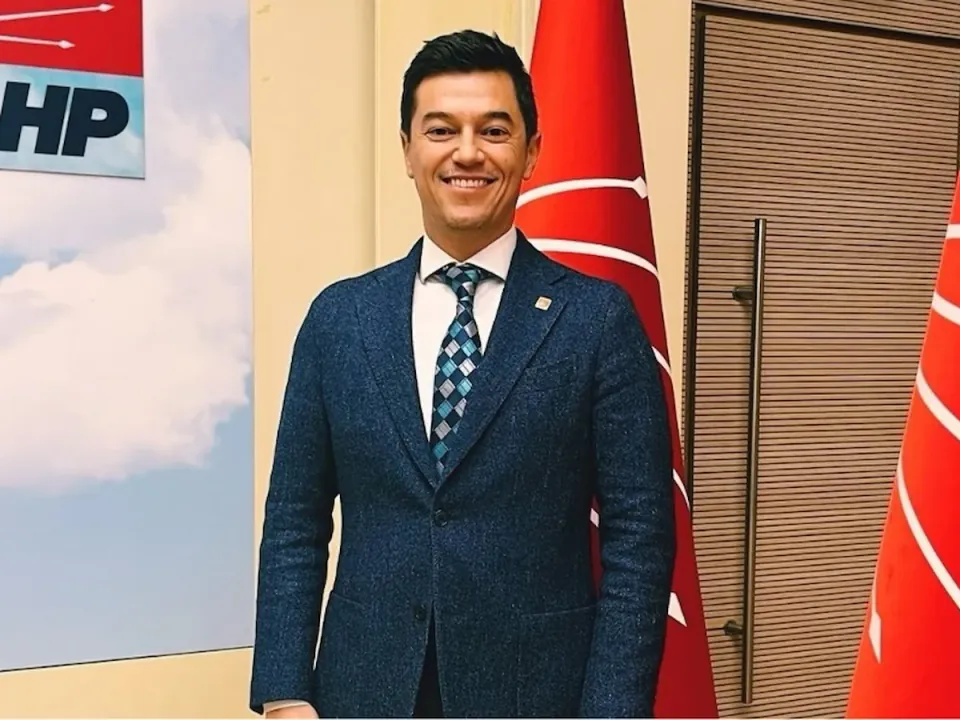 Acar Ünlü Yeni Parti'ye geçiyor: Katılım töreni saat 16.30'da görseli