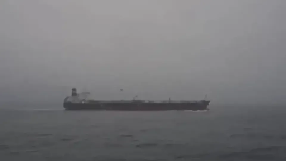 Fransa'dan 'Hayalet Filo' Operasyonu: Rus Petrol Tankeri El Koyuldu görseli