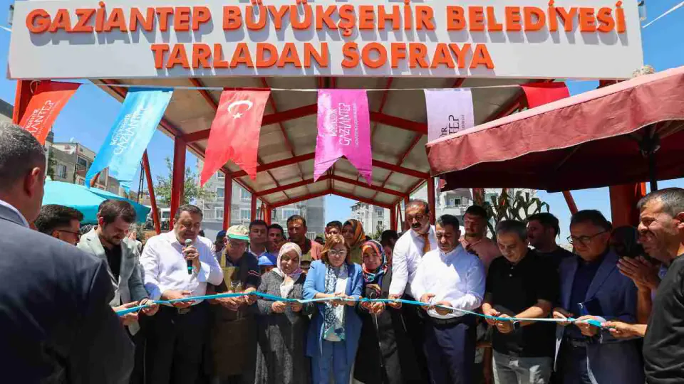Gaziantep Serinevler'de 'Haydi Tarladan Sofraya' Pazar Yeri Açıldı görseli