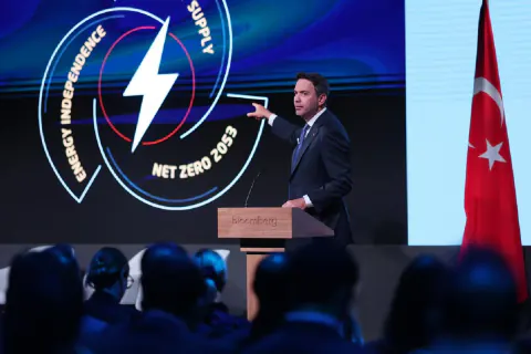 Enerjide 200 Milyar Dolarlık Dönüşüm: Türkiye'nin 2035 Nükleer ve Yeşil Vizyonu