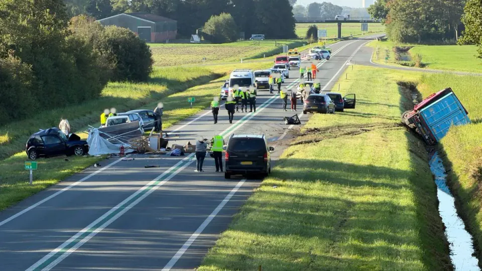 Hollanda'da N46'da ölümlü kaza: Sint Annen'de 1 ölü, yol 18.00'e kadar kapalı görseli