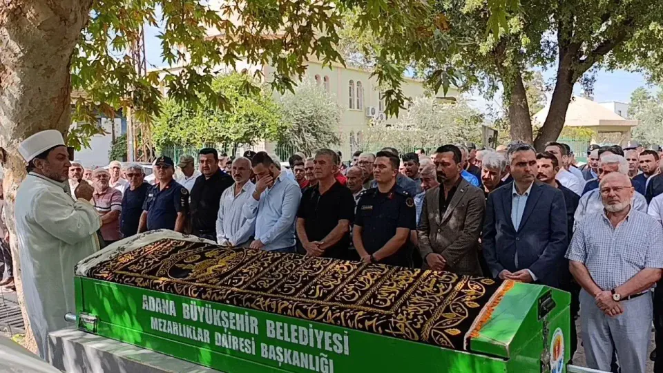 Kozan'da Şehit Annesi Emine Ünüvar Toprağa Verildi görseli