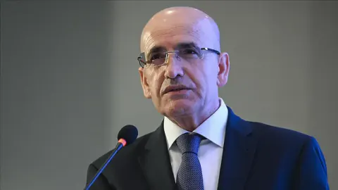 Şimşek istifa iddialarını yalanladı: "Programımız net, kararlıyız"