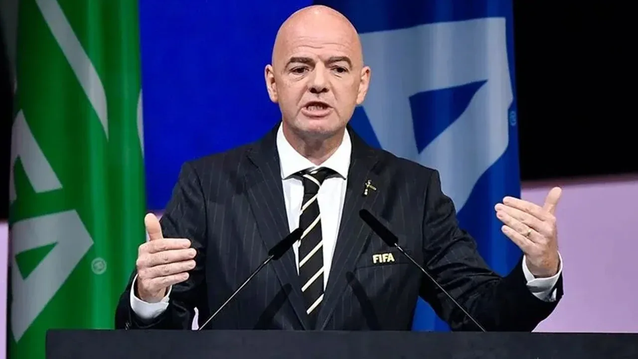FIFA Başkanı Infantino'ya IOC Kıskacı: Balogun Kararı Kriz Çıkardı FIFA Başkanı Infantino'ya IOC Kıskacı: Balogun Kararı Kriz Çıkardı