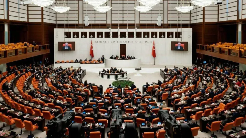 TBMM'de Kritik Yaz Mesaisi: Öğrenci Affı ve 12. Yargı Paketi Gündemde görseli