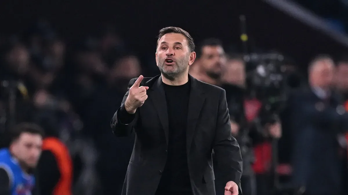 Galatasaray'dan Stoper Hamlesi: Emin Bayram İçin Geri Dönüş Planı Galatasaray'dan Stoper Hamlesi: Emin Bayram İçin Geri Dönüş Planı