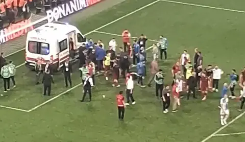 Ziraat Türkiye Kupası'nda Şok: Mardin 1969 Spor, Bursaspor'u Deplasmanda 2-1 Yendi
