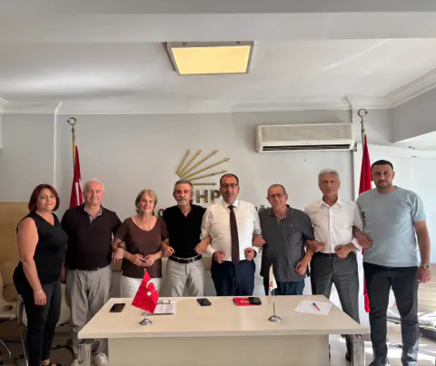 CHP Yalova'da İsyan: 5 İlçe Başkanı Görevden Alınan Yönetime Destek Verdi