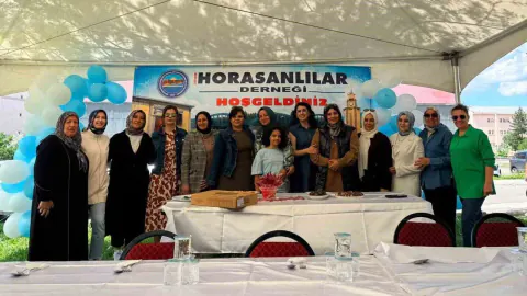 Horasanlılar Derneği'nden Anlamlı Buluşma: 'Bahçe Bizden, Bohça Sizden'