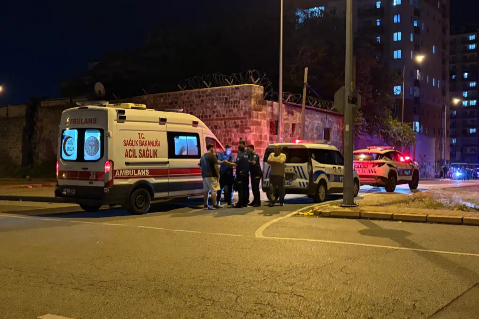 Kayseri'de Torpil Kavgası Kanlı Bitti: 3 Yaralı görseli