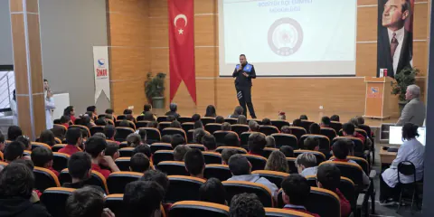 Bozüyük'te Sınav Koleji Öğrencileri Polislik Mesleğiyle Tanıştı