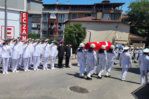 Kıbrıs Gazisi Habip Gürses Askeri Törenle Son Yolculuğuna Uğurlandı
