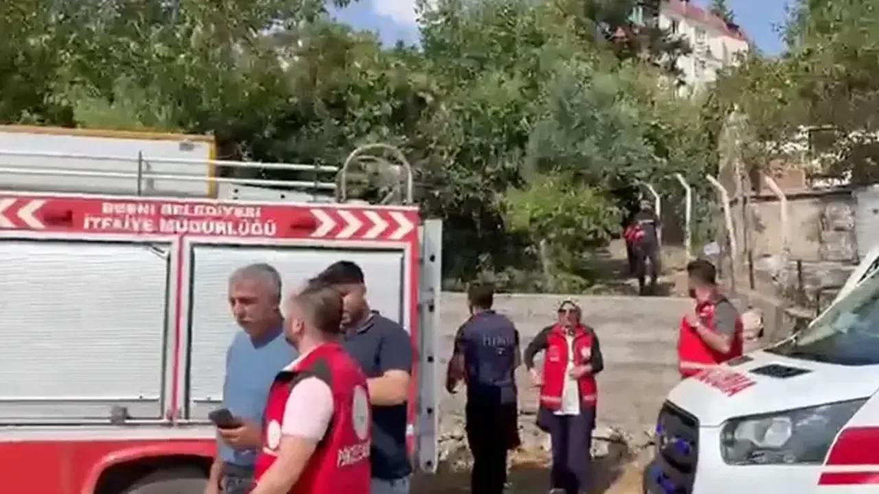 Cirit Meydan Mahallesi'nde Yarımamış Haber: Yalnız Yaşayan D.G. Ölü Bulundu Cirit Meydan Mahallesi'nde Yarımamış Haber: Yalnız Yaşayan D.G. Ölü Bulundu