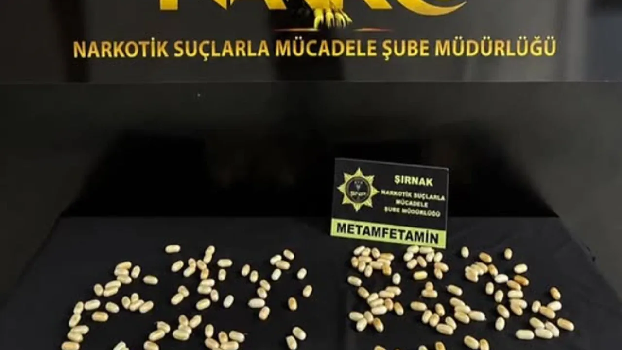 Şırnak'ta Metamfetamin Operasyonu: Mideden 151 Kapsül Çıkarıldı Şırnak'ta Metamfetamin Operasyonu: Mideden 151 Kapsül Çıkarıldı