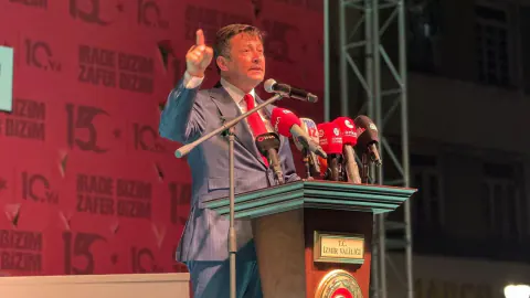 Hamza Dağ'dan 15 Temmuz mesajı: Milletle devletin kucaklaşma zaferidir