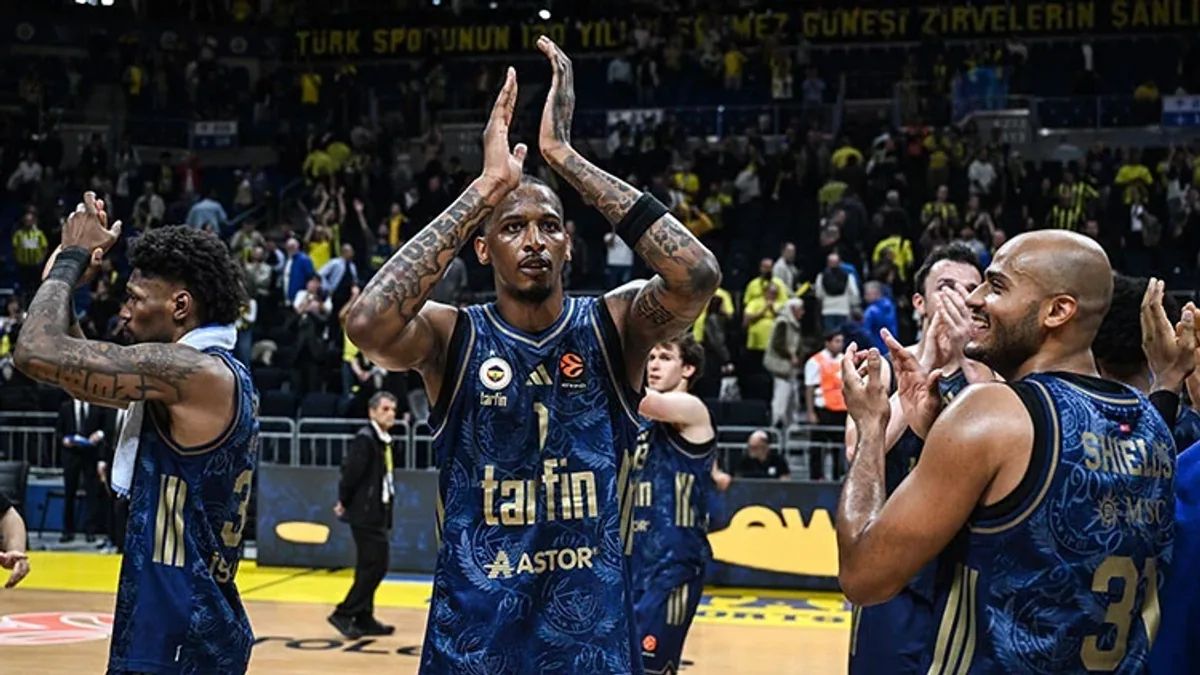 Fenerbahçe Beko - Dubai Basketball: Maç Saati, Kanal ve Hakemler Belli Oldu Fenerbahçe Beko - Dubai Basketball: Maç Saati, Kanal ve Hakemler Belli Oldu