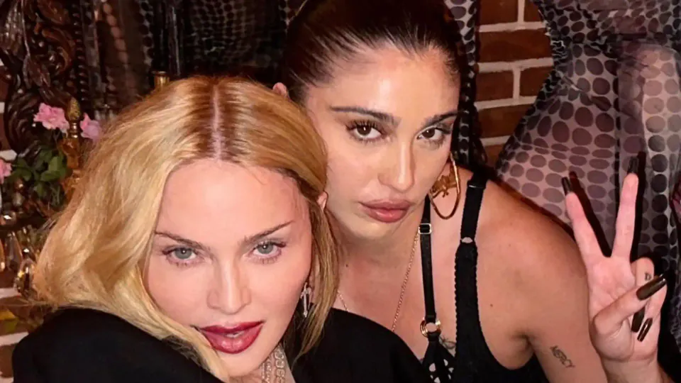 Lourdes Leon: Madonna'nın Gölgesinden Sanatın Zirvesine görseli