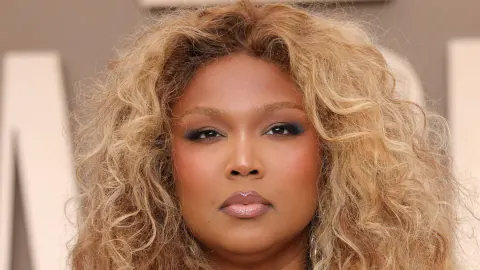 Lizzo'dan BET Awards'da Şaşırtan Değişim: Büyük Kilo Kaybı Dikkat Çekti