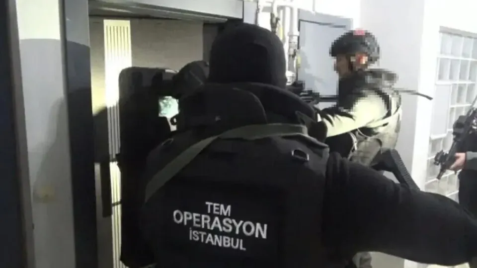 Sultanbeyli'de DEAŞ operasyonu: Şüpheli Berkan Ç. neutralize edildi, 1 yaralı görseli