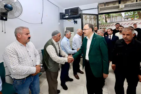 Siirt Valisi Kızılkaya, şehit korucu Beytekin'in eşi için taziye ziyareti yaptı