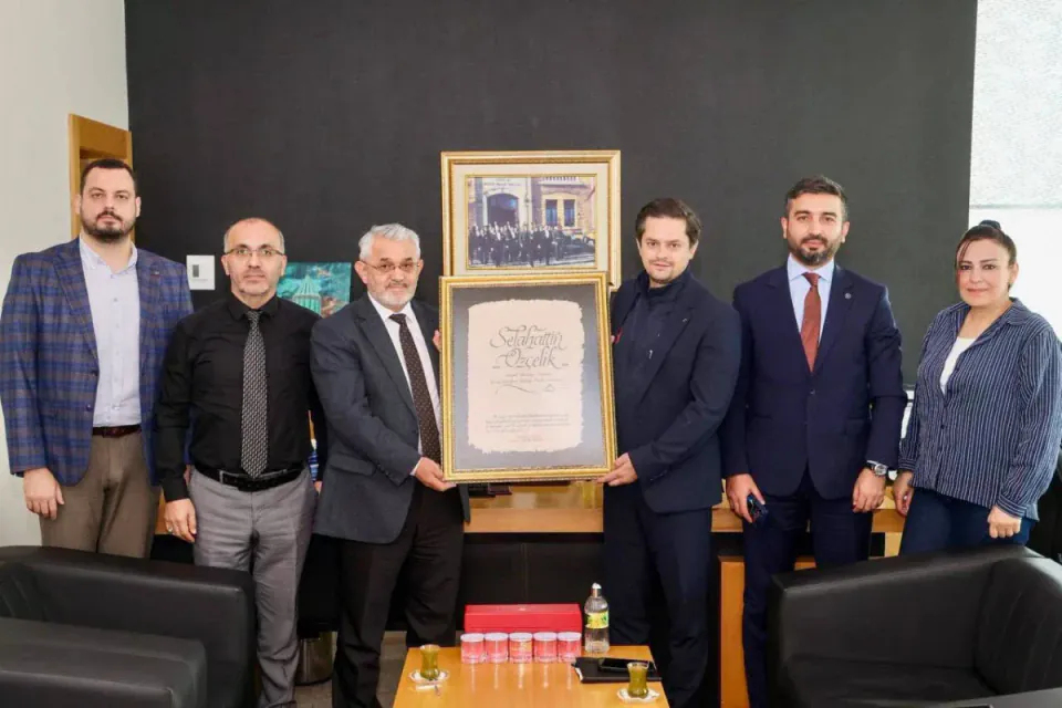 Yalova Belediyesi Meram'da kentsel dönüşüm modelini inceledi görseli