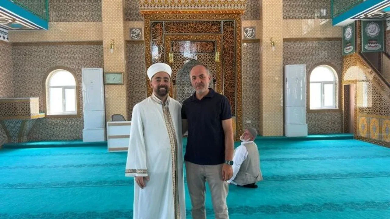 Bozüyük Müftü Vekili Bekir Irmak'tan Hz. Ali Üçkardeşler Camii Ziyareti Bozüyük Müftü Vekili Bekir Irmak'tan Hz. Ali Üçkardeşler Camii Ziyareti