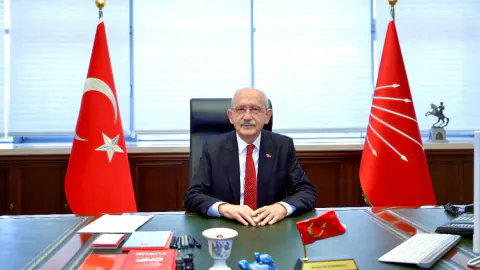 CHP'de Kurultay Krizi: Delegeler İmza Topladı, Gözler 26 Haziran'da
