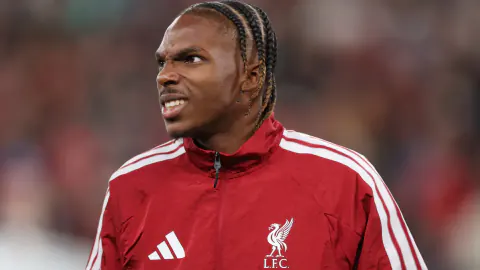 Liverpool'de Jacquet Olayı: Fanlar Arabasını Durdurdu, Sosyal Medya Savundu