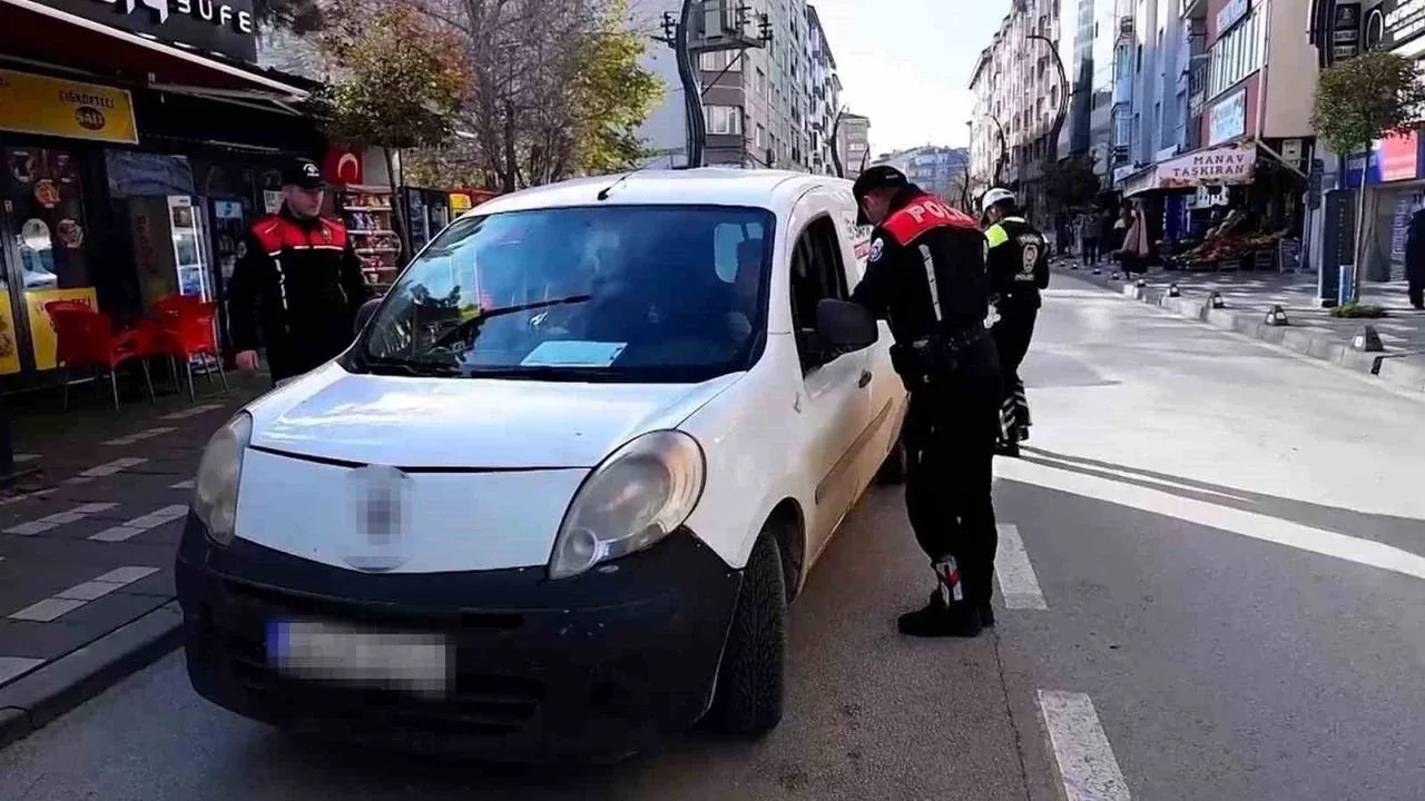 Kent Genelinde Dev Operasyon: Bir Haftada 197 Şüpheli Yakalandı Kent Genelinde Dev Operasyon: Bir Haftada 197 Şüpheli Yakalandı