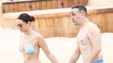 Oğuzhan Koç ve Hazal Subaşı Alaçatı'da: Evlilik Planı Ne Zaman?