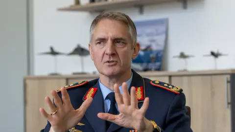 Almanya'dan Rusya'ya Kararlılık Mesajı: 'Savaşmaya Hazırız'