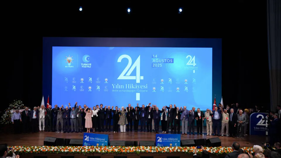 AK Parti'nin Dijital İletişim Kanalları ve akp'den.net Platformu görseli