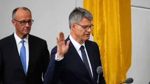 Alman Hükümeti'nde Kriz: Patrick Schnieder, Şansölye Merz ile Görüşmeyi Reddetti